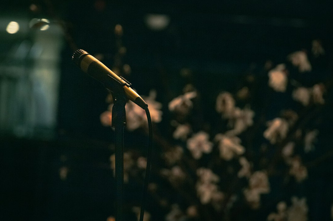 leader using voice on stage